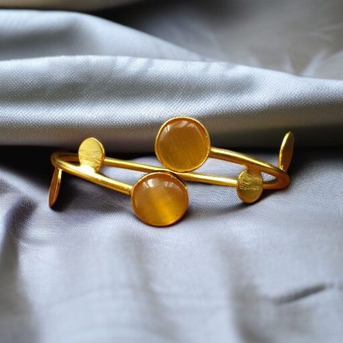 Contemporary Style Gold Plated Bangle Monalisa Stone – Perfect For Office & Casual Outfits
