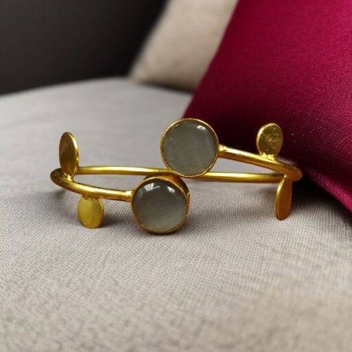 Contemporary Style Gold Plated Bangle Monalisa Stone – Perfect For Office & Casual Outfits
