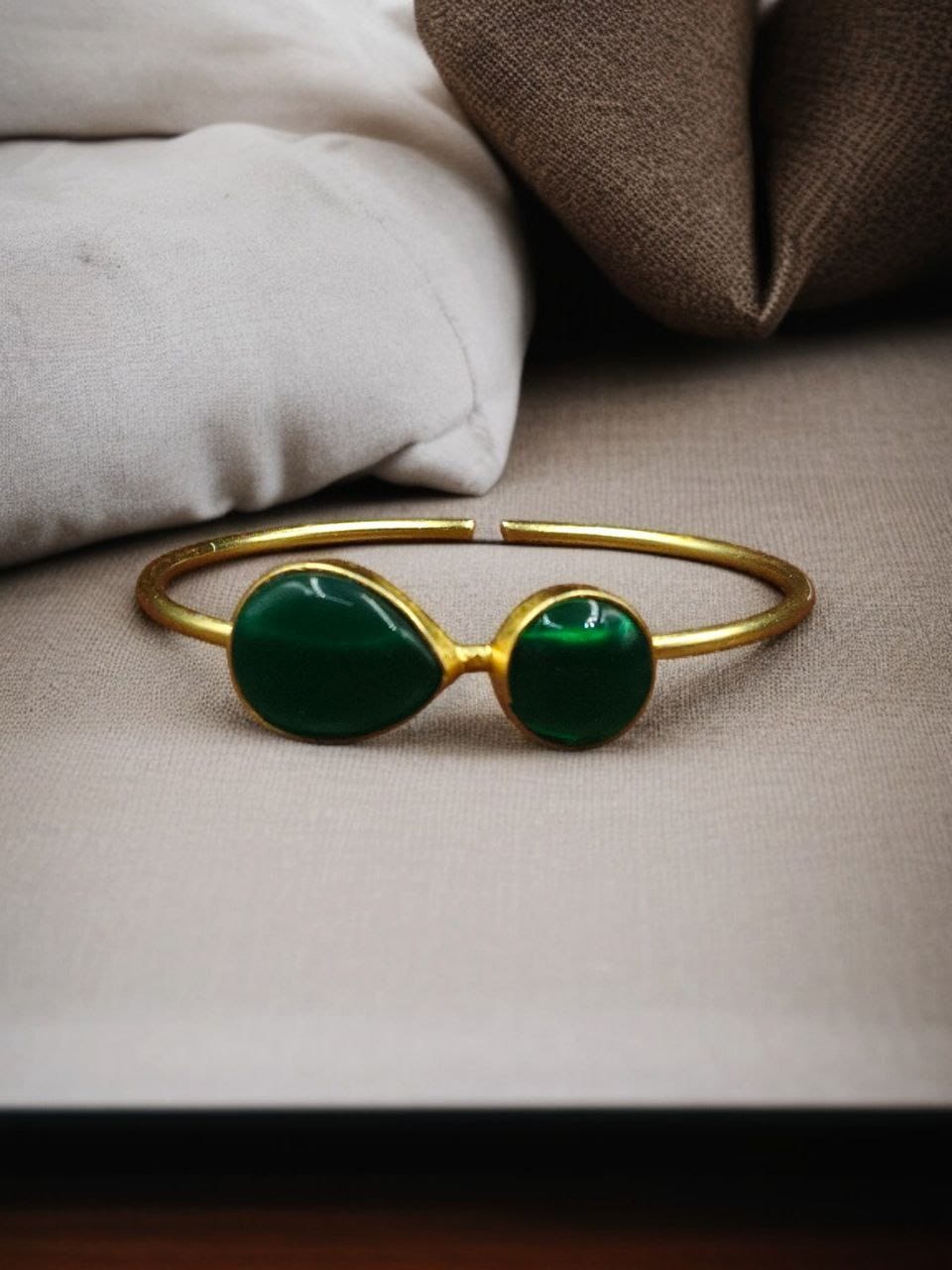 Fashionable Gold Plated Bracelet With Best Monalisa Stone – Casual Wear Jewelry